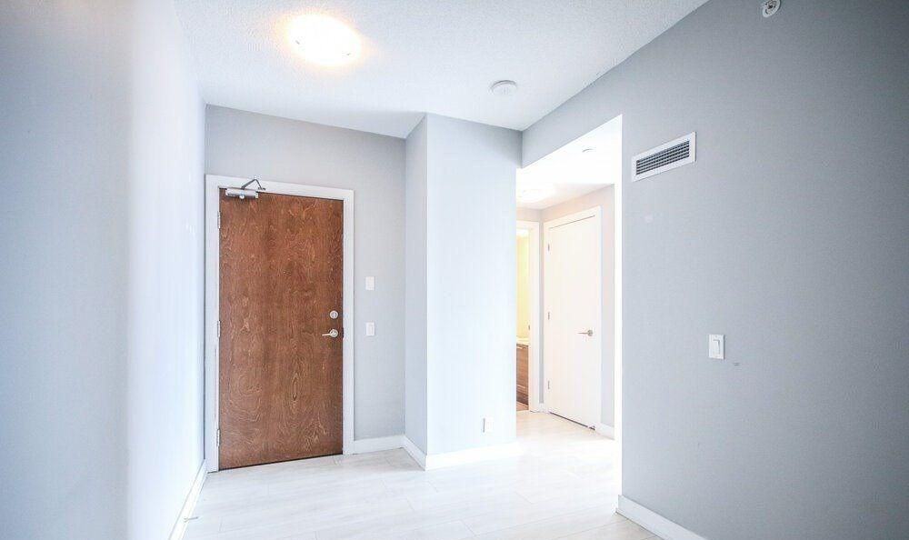 2220 Lake Shore Boulevard West #35 - Photo 3 of 10