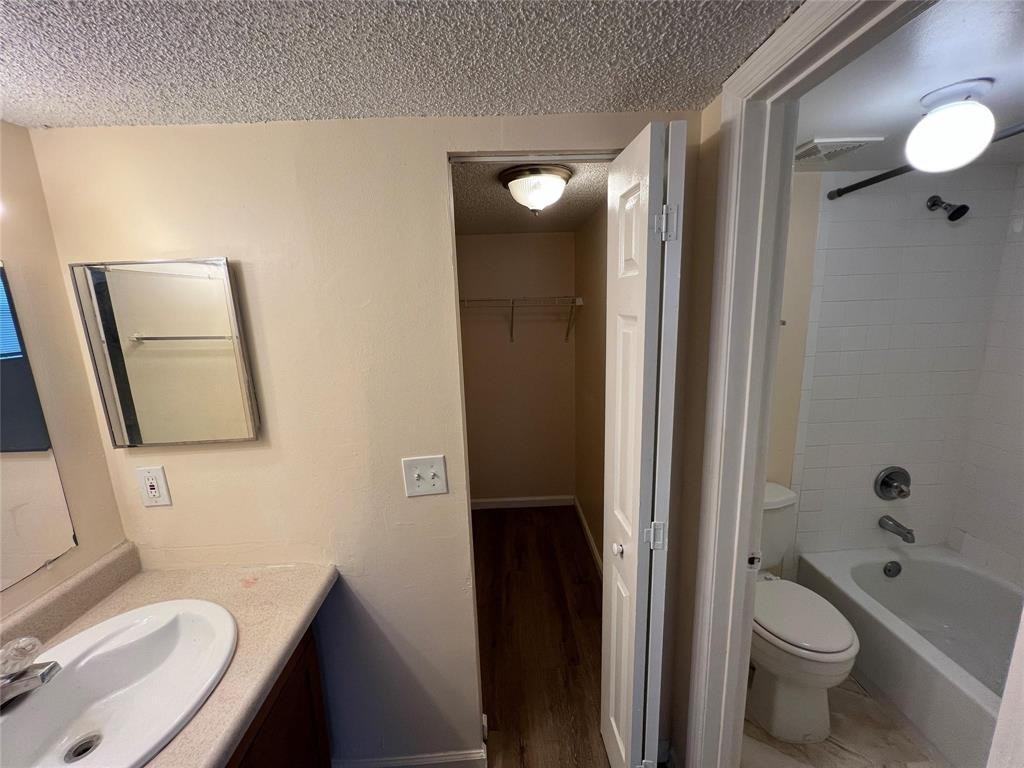 2431 Northwest 56th Avenue #201 - Photo 4 of 6
