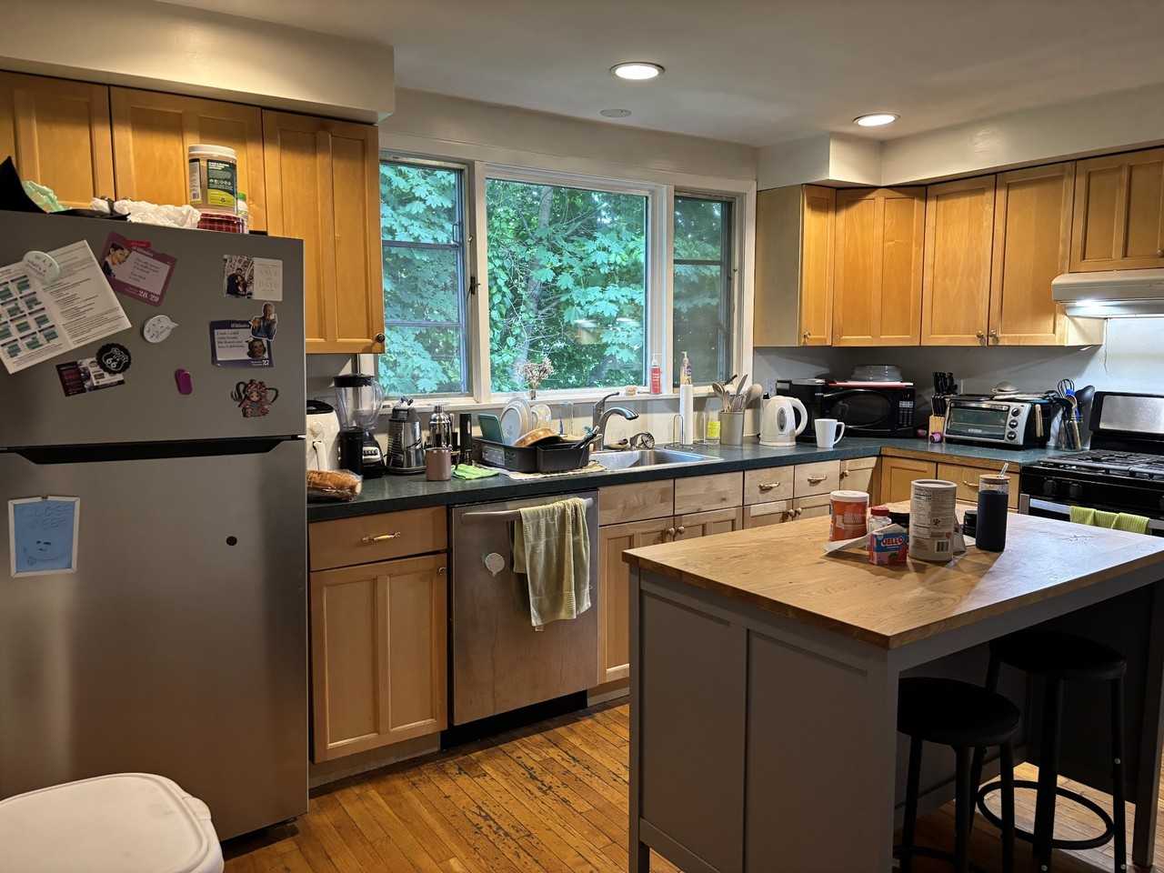 141 Bowdoin St #1 - Photo 4 of 11