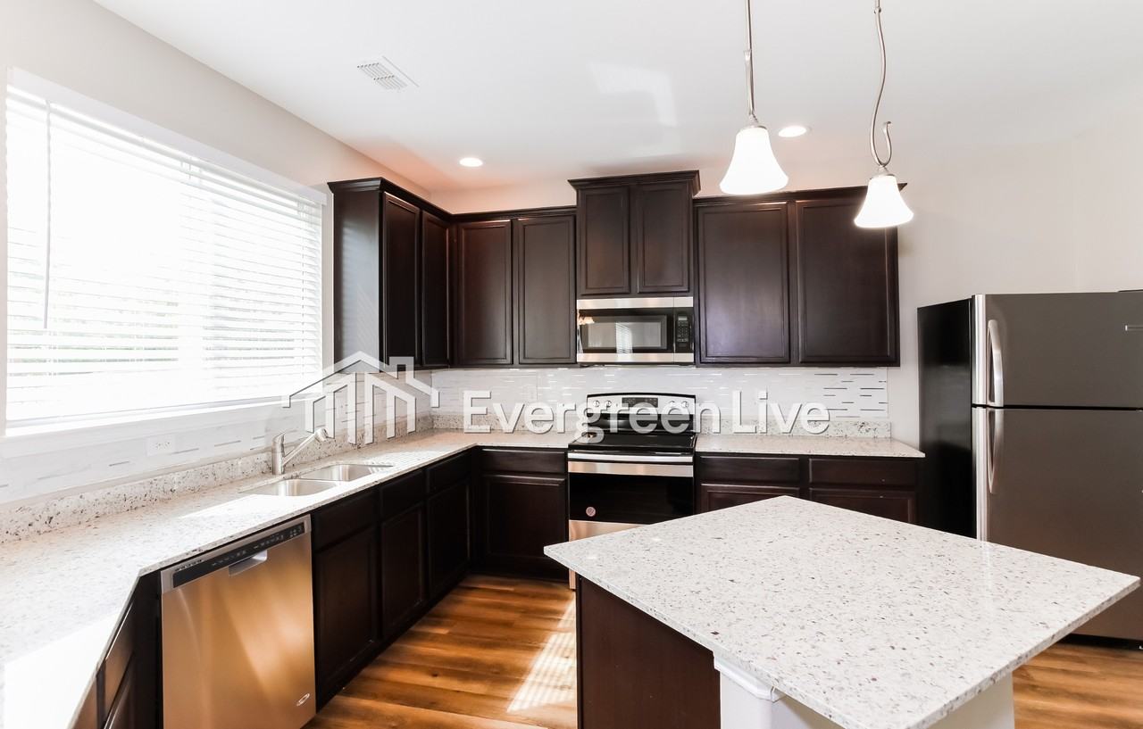 4905 Caraway Dr - Photo 6 of 19