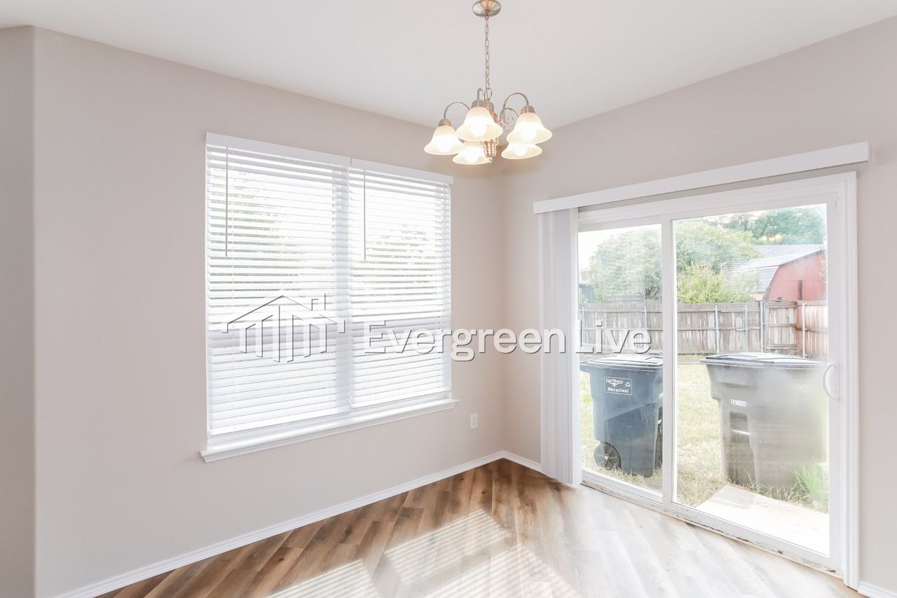 4905 Caraway Dr - Photo 7 of 19