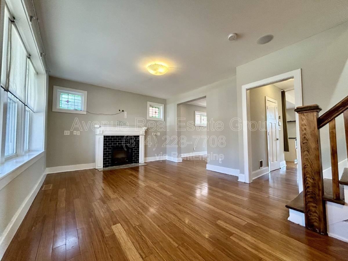 5804 Pershing Ave - Photo 2 of 10