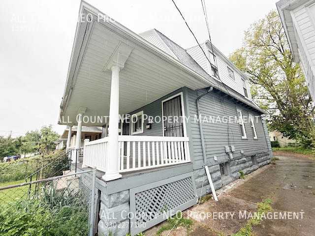 2048 W 100th St #1 - Photo 2 of 24