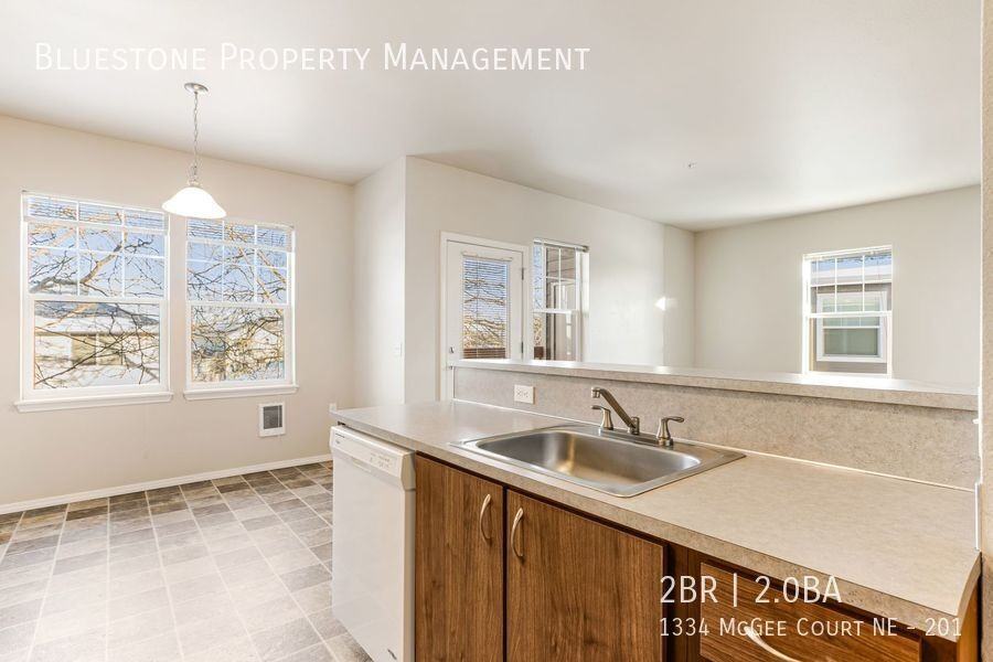 1334 Mcgee Ct Ne #201 - Photo 5 of 41