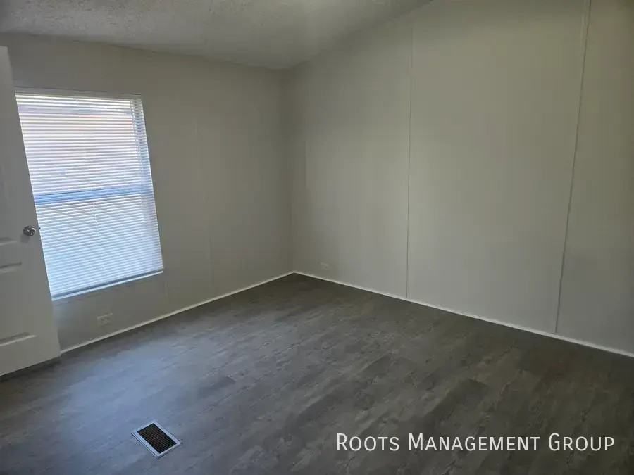 272 Emerson Bypass Rd #B17 - Photo 7 of 21