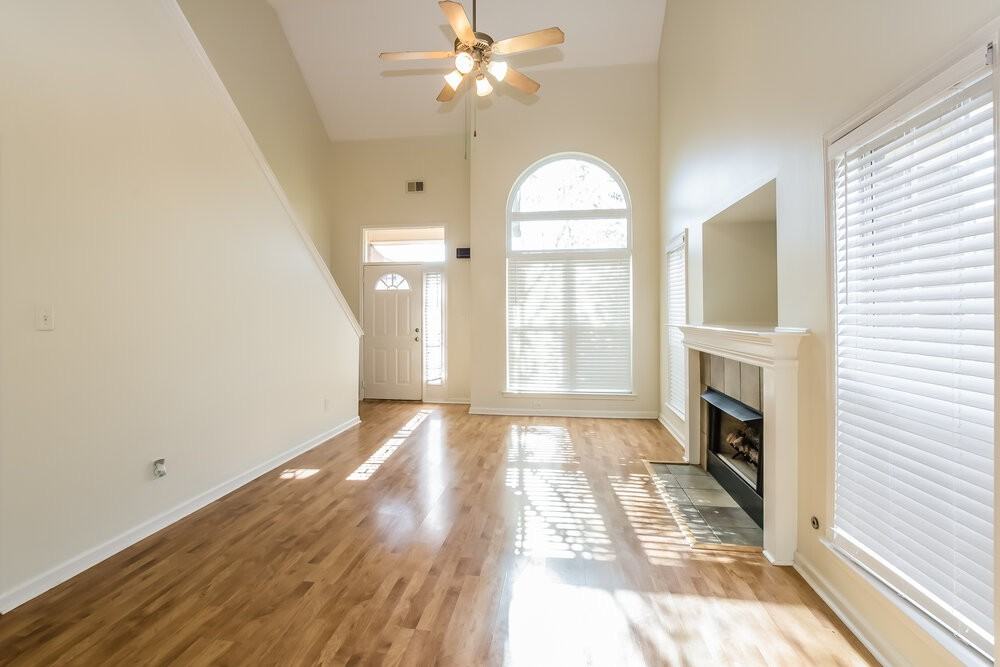 6076 Armistead St - Photo 2 of 16