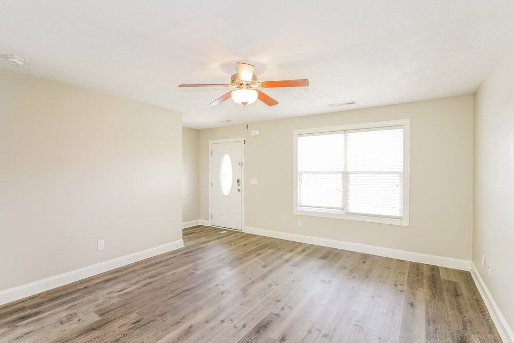 1020 Tammy Sue Ln - Photo 5 of 20