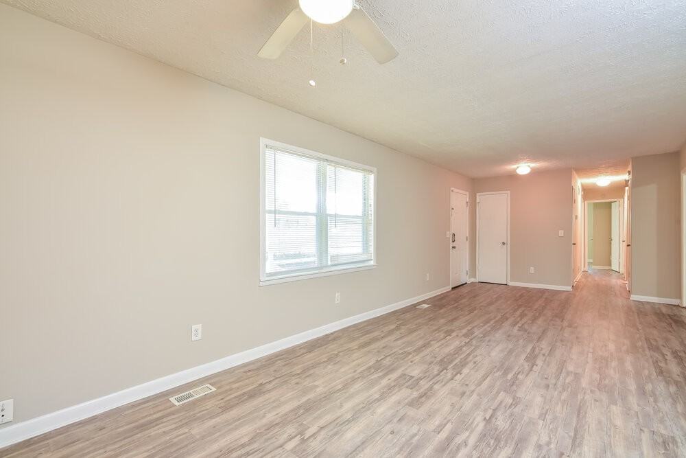 4624 Elm Ridge Ct - Photo 6 of 20