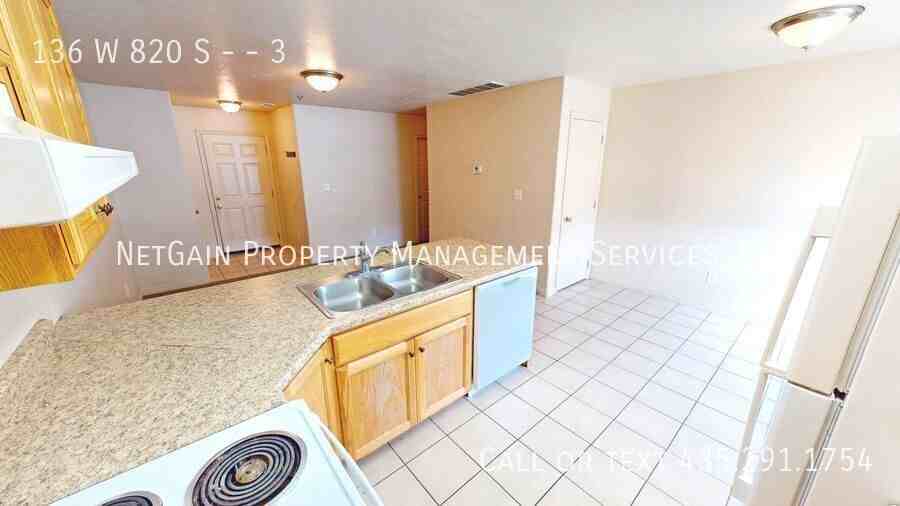 136 W 820 S #3 - Photo 5 of 15