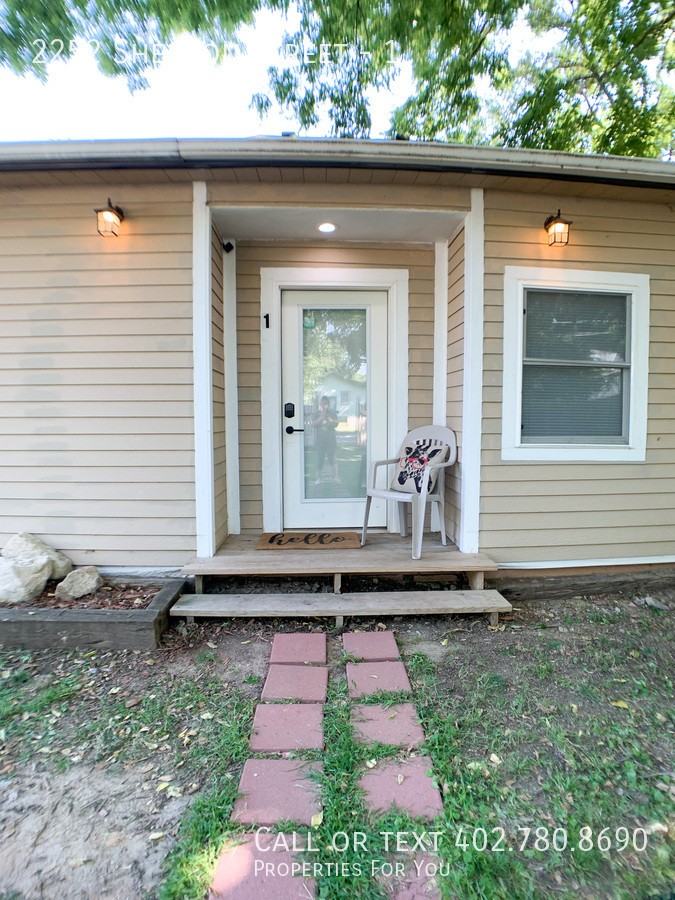 2252 Sheldon St #1 - Photo 2 of 19