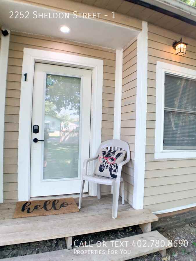 2252 Sheldon St #1 - Photo 3 of 19