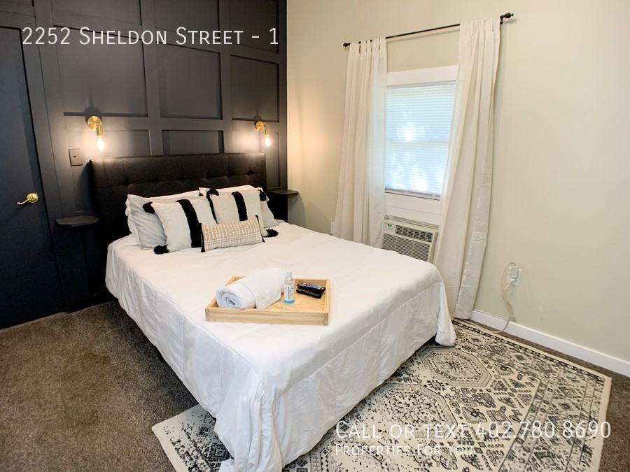 2252 Sheldon St #1 - Photo 4 of 19