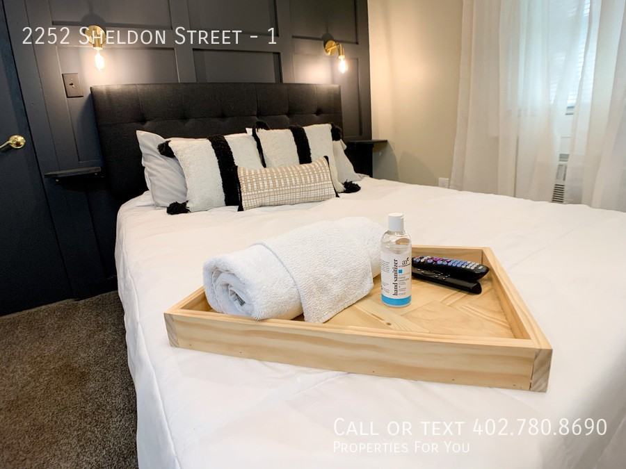 2252 Sheldon St #1 - Photo 7 of 19