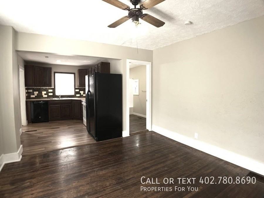 2239 Dudley St - Photo 3 of 19