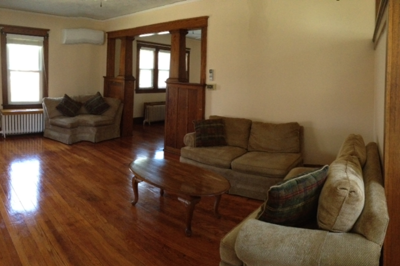 310 Howard St - Photo 3 of 12