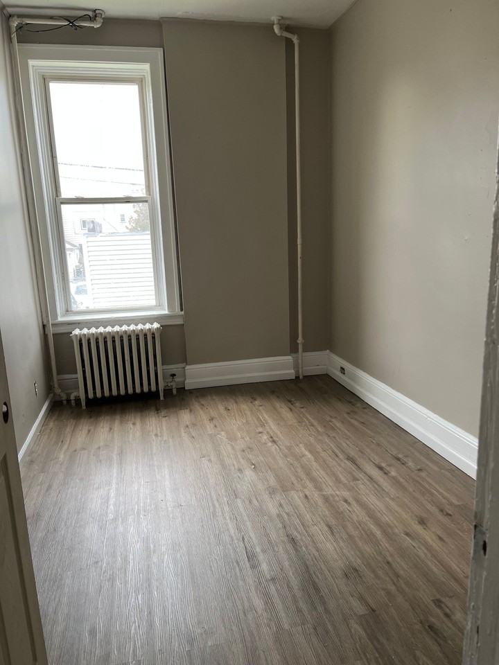 70 2nd St #1 - Photo 7 of 10