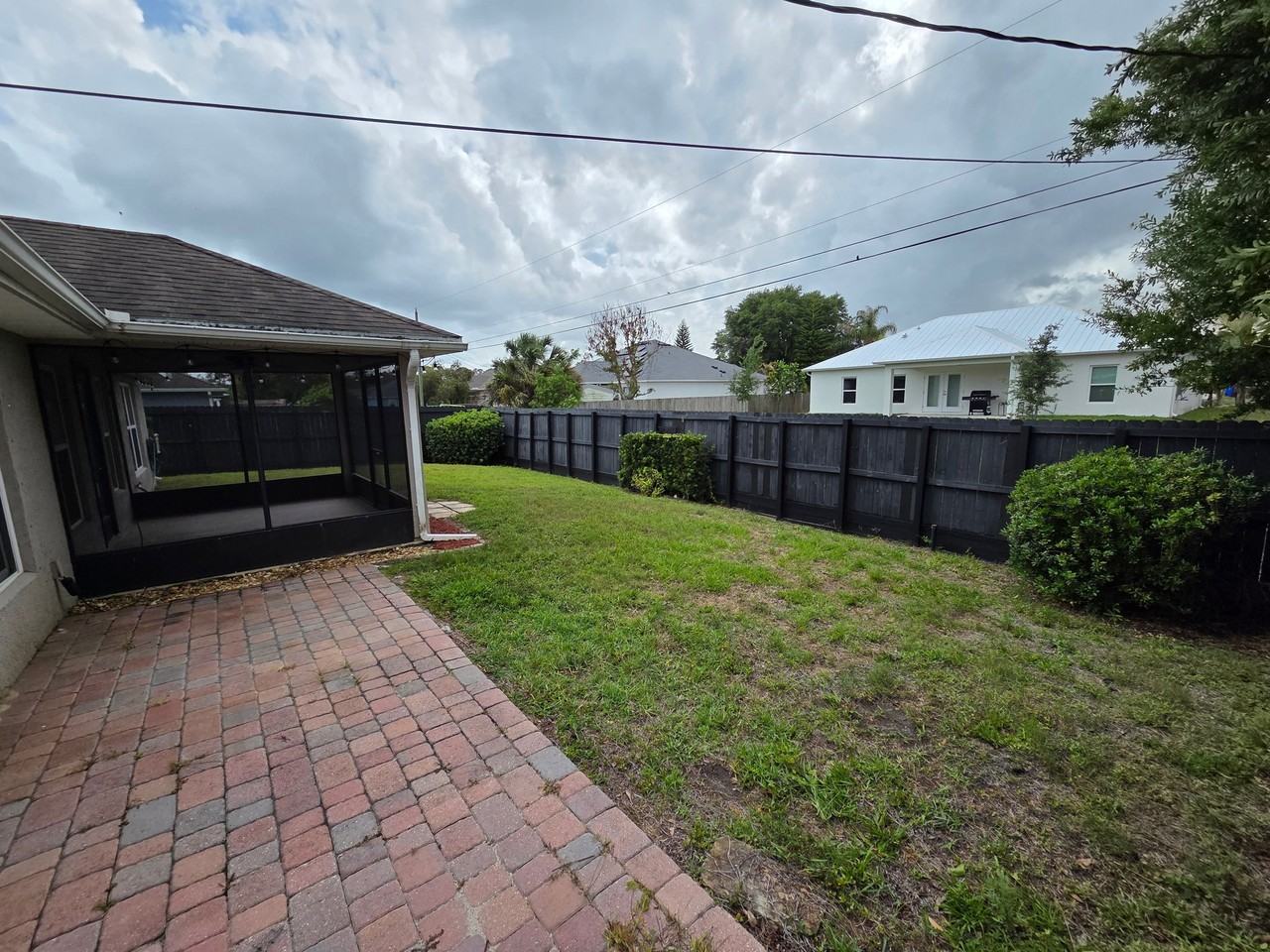 7815 103rd Ct - Photo 4 of 24