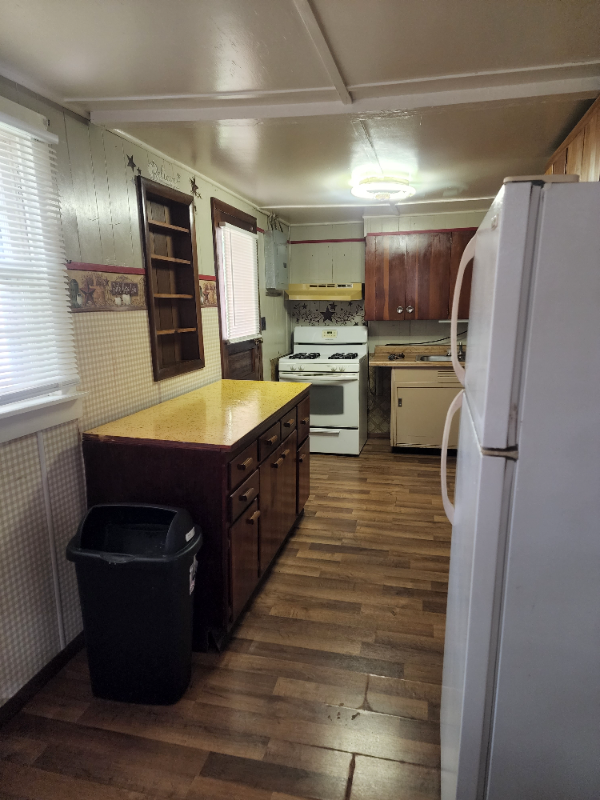504 S Martin St - Photo 3 of 20