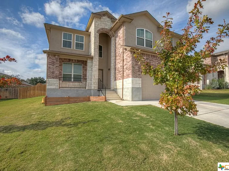 2126 Flintshire Dr - Photo 3 of 24