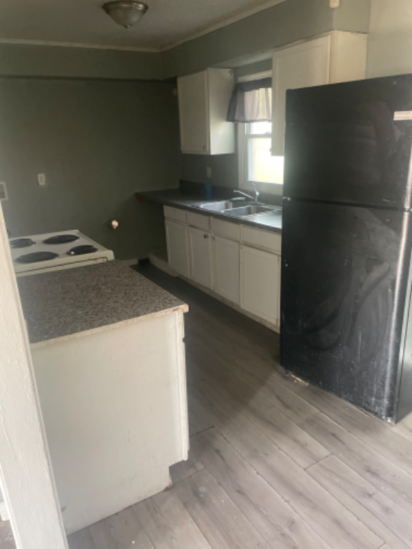 1432 N Minneapolis St - Photo 3 of 7