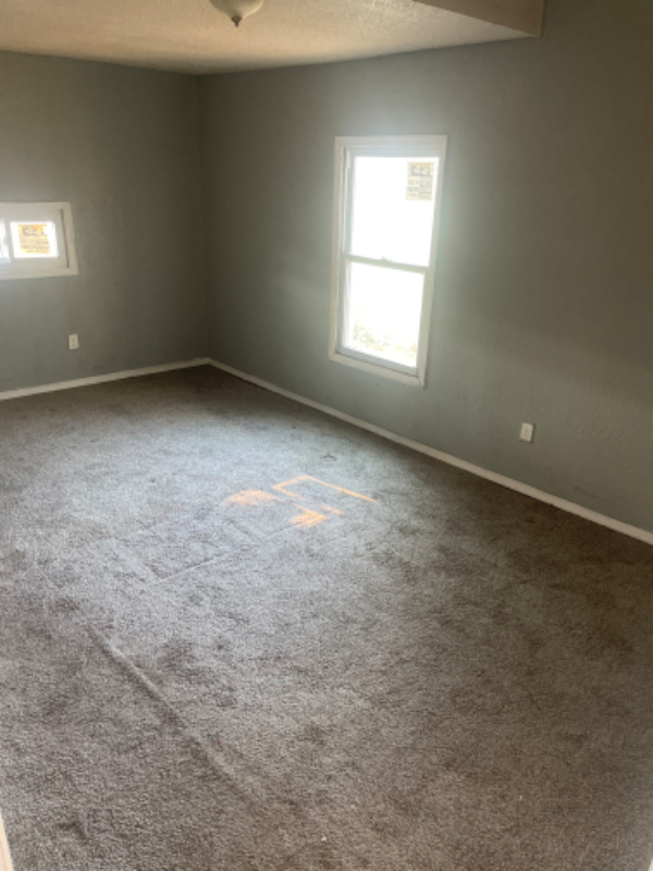 1432 N Minneapolis St - Photo 5 of 7