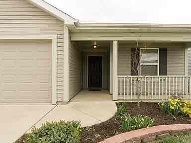 2409 Fleming Dr - Photo 2 of 24