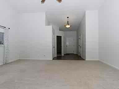 2409 Fleming Dr - Photo 5 of 24