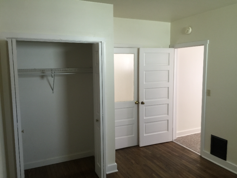 121 Center St #1stFLFRONT - Photo 5 of 10