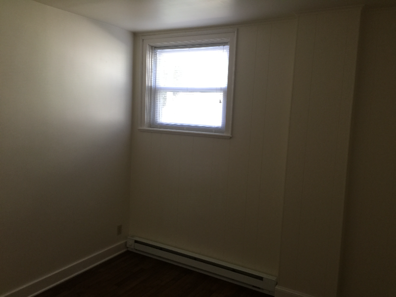 121 Center St #1stFLFRONT - Photo 7 of 10
