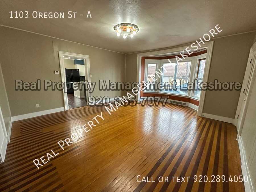 1103 Oregon St #A - Photo 2 of 11