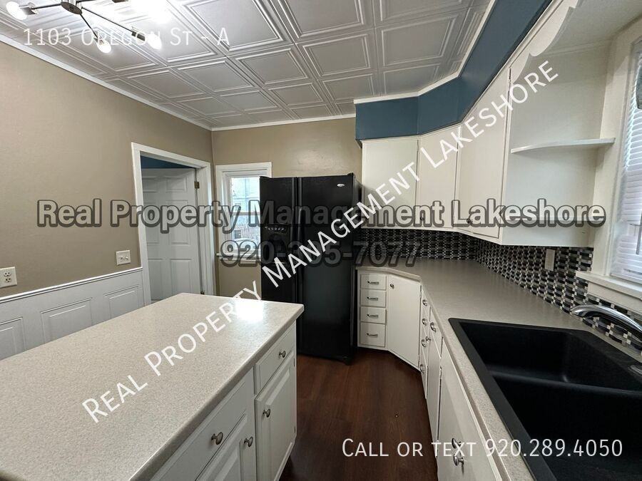 1103 Oregon St #A - Photo 6 of 11