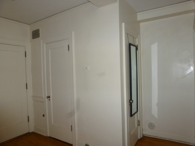 440 N Park Ave - Photo 5 of 8