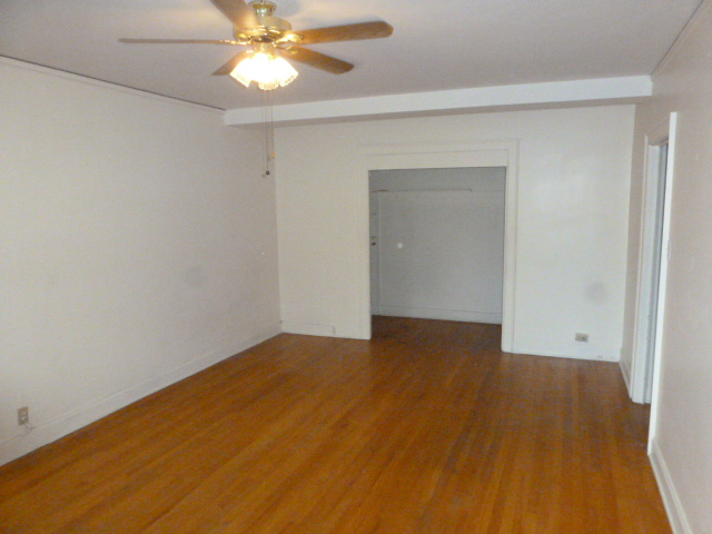 440 N Park Ave - Photo 6 of 8