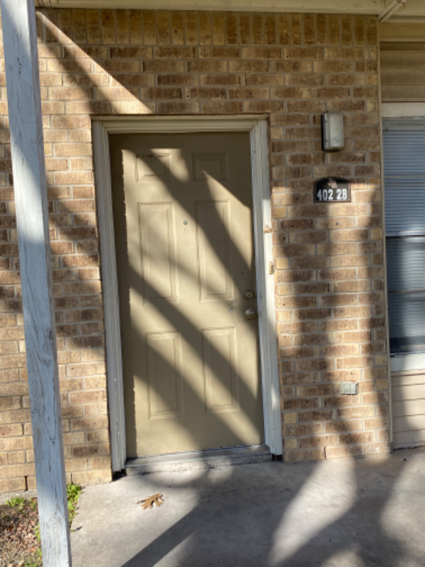 402 Summer Ct Apt 2b #2B - Photo 5 of 23