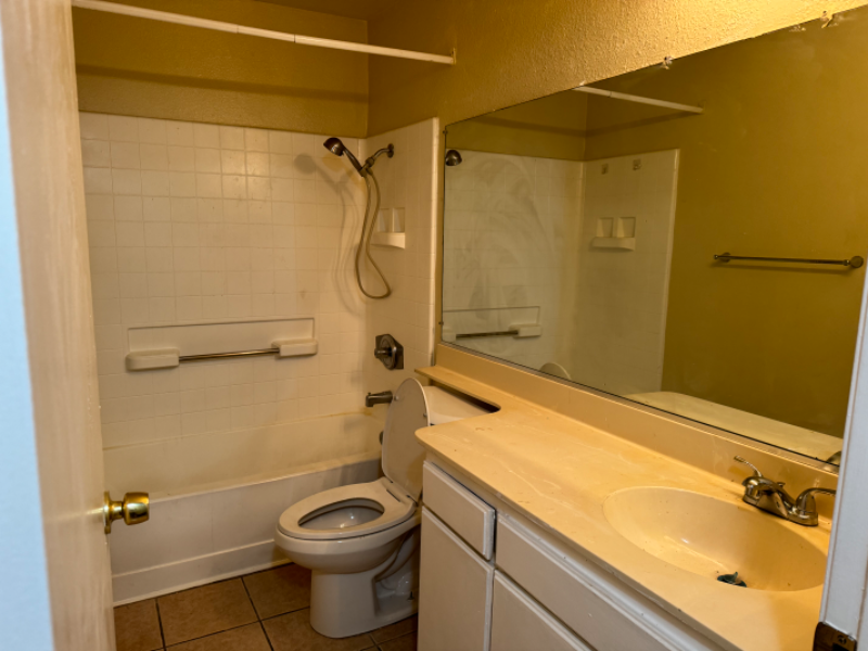 8327 Vineyard Ave #3 - Photo 5 of 13