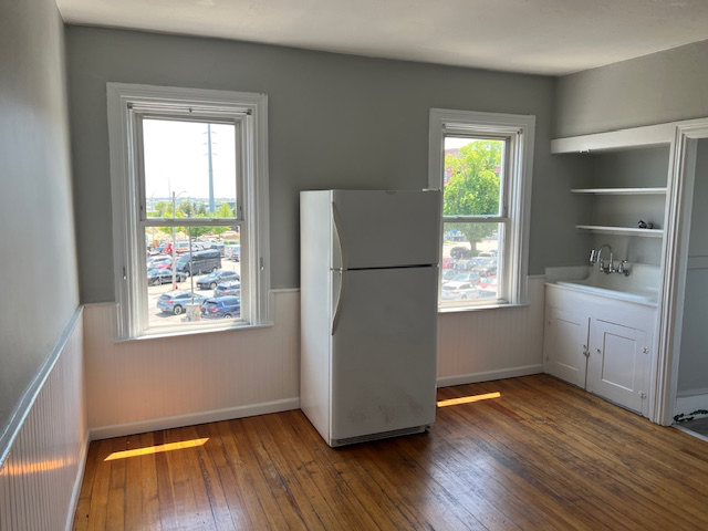 241 Wickenden St #3R - Photo 4 of 10