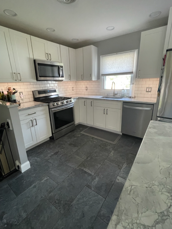 1132 Bardell Dr - Photo 3 of 14