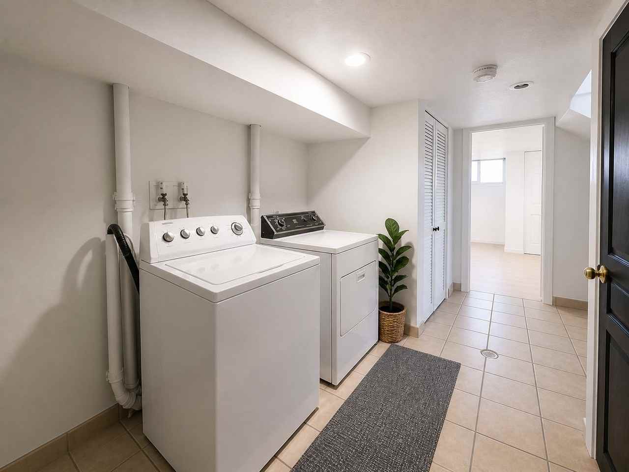 440 E Garfield Ave - Photo 4 of 7