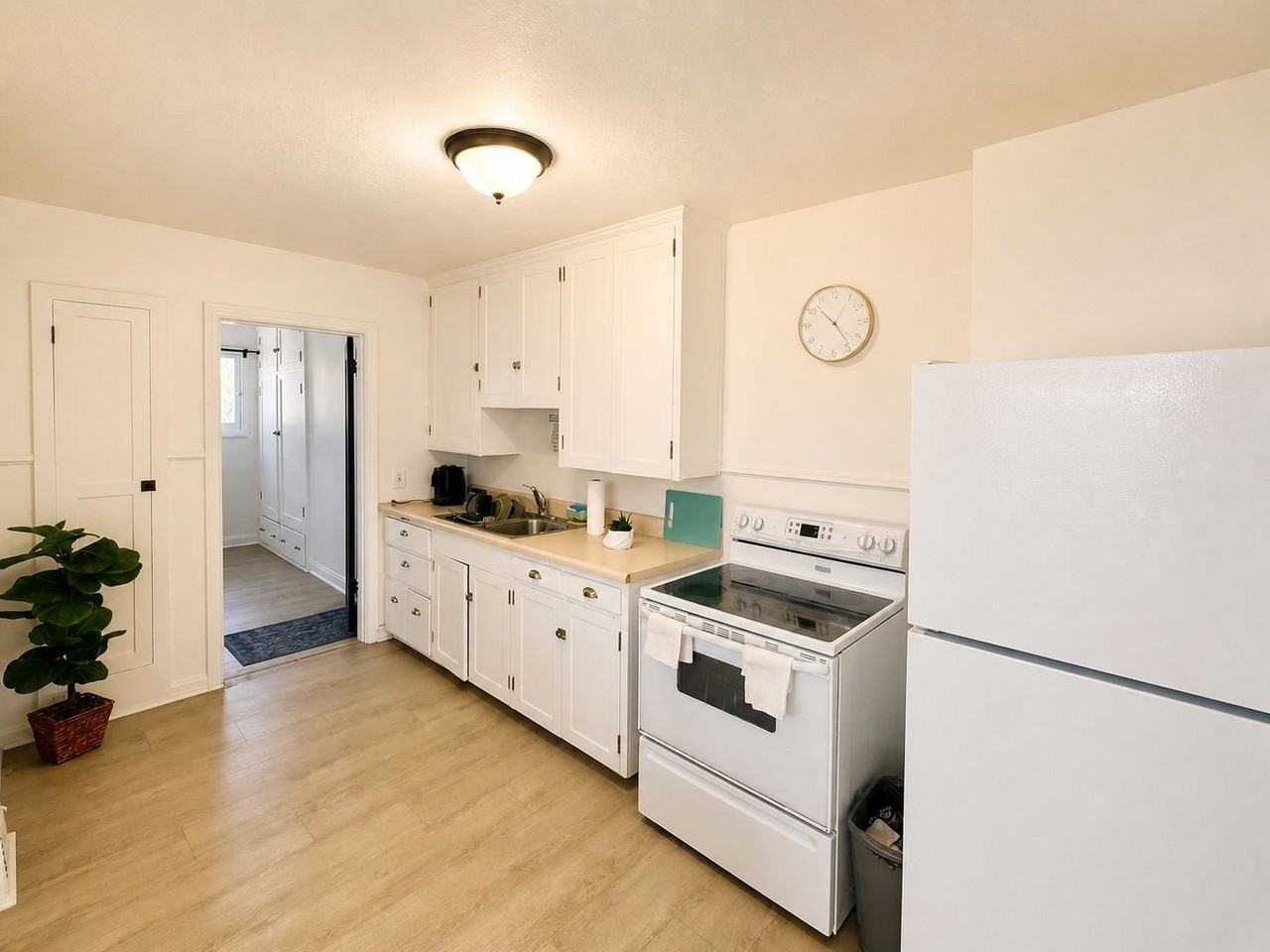 440 E Garfield Ave - Photo 6 of 7