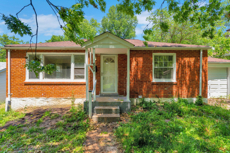 8135 Bloom Dr - Photo 6 of 20