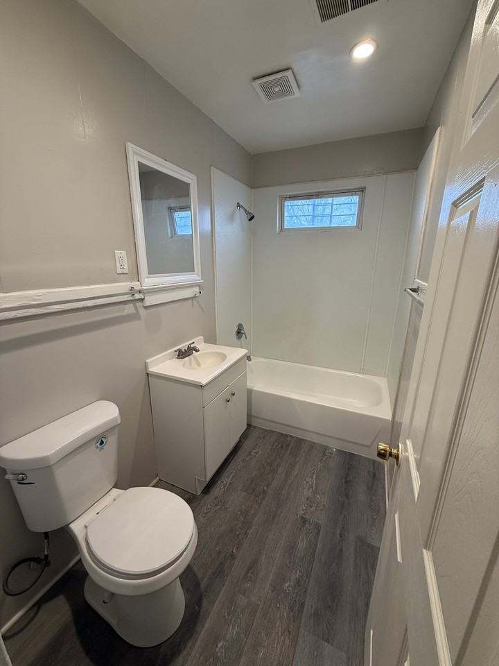 4431 Paseo #B - Photo 4 of 13