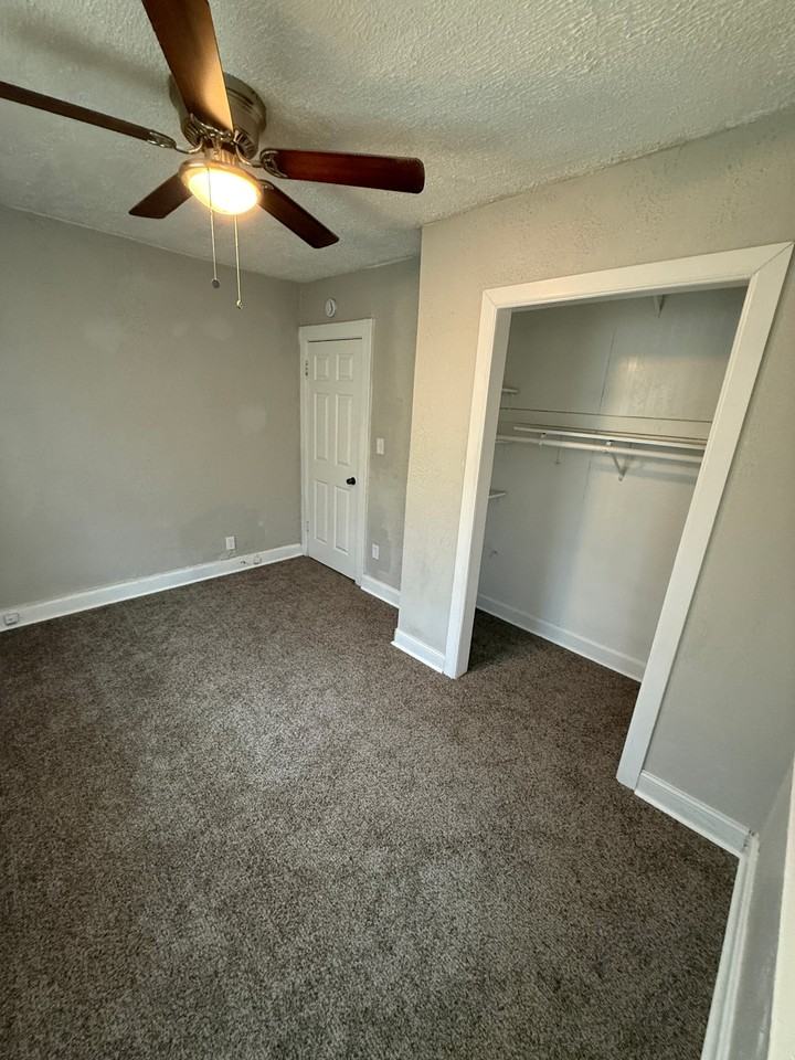 4431 Paseo #B - Photo 6 of 13