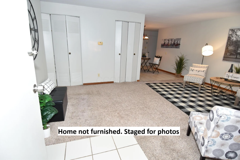7075 Bartlett Rd - Photo 4 of 35