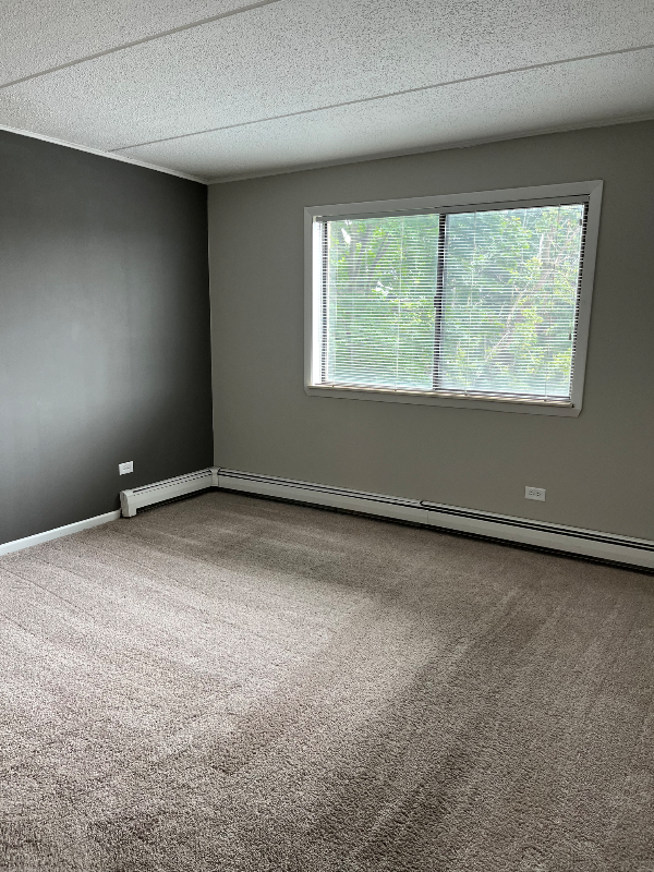 15 E Maple St #NA - Photo 4 of 5
