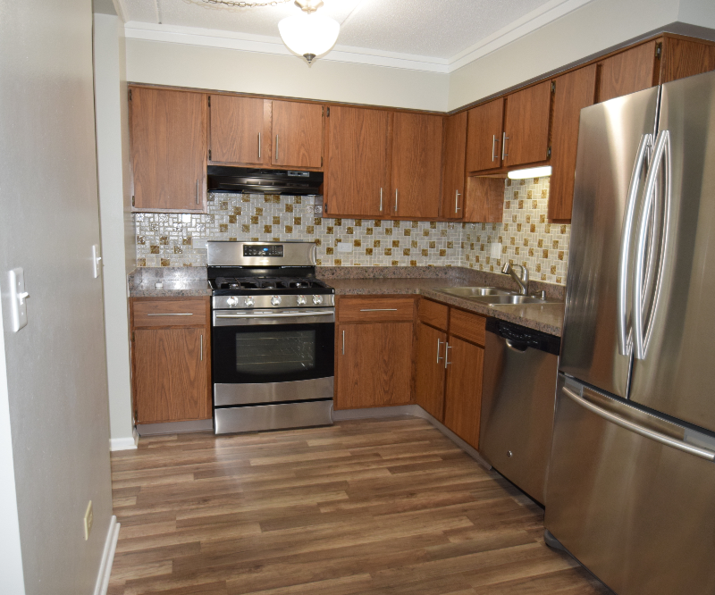 15 E Maple St #NA - Photo 5 of 5
