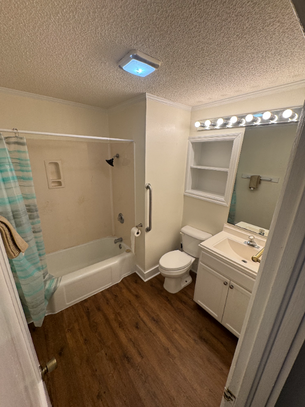 2103 Wilson Dr #2B - Photo 4 of 5