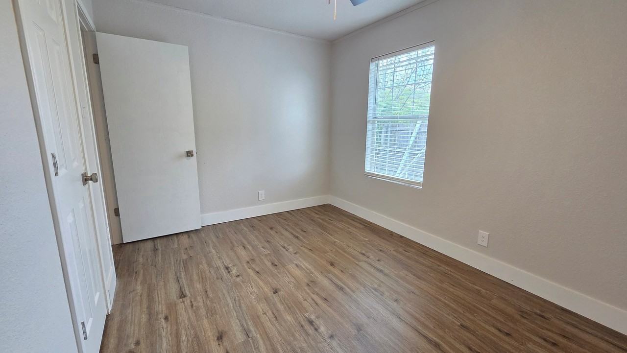 623 N Converse St #2 - Photo 6 of 6