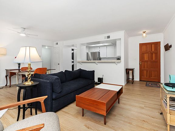 3544 S Centinela Ave #22 - Photo 4 of 19
