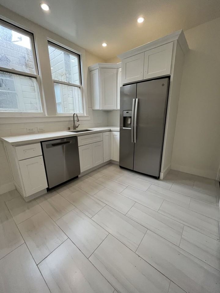 1516 Lombard St #3 - Photo 2 of 24
