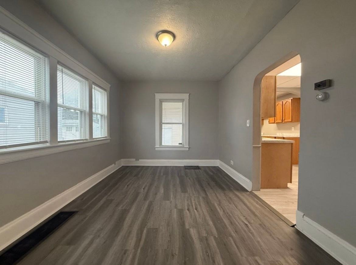 3058 W 116th St - Photo 4 of 9